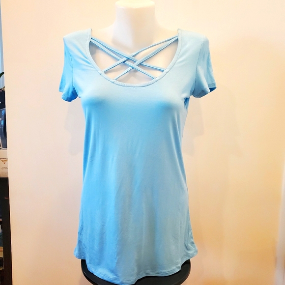 Orb Helena Crisscross Tee in Sky - Picture 2 of 7